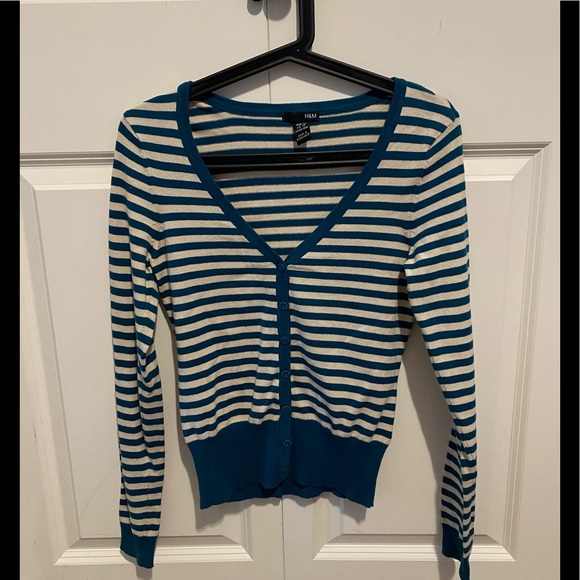 4/$30 Cardigan - Picture 1 of 2